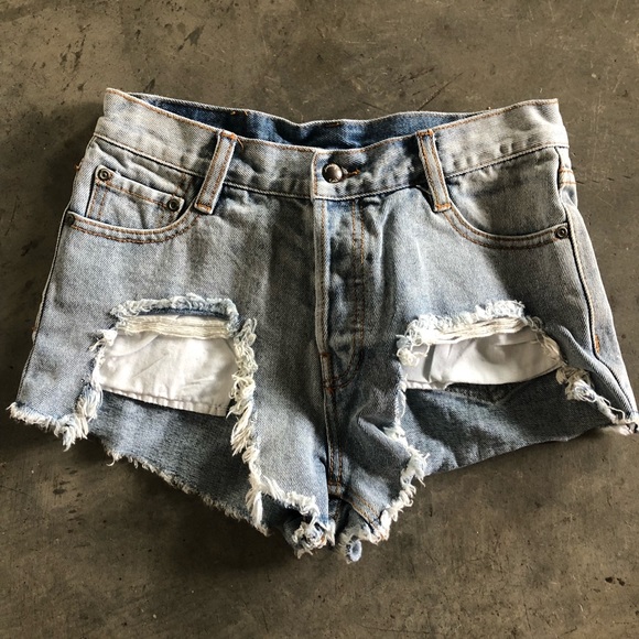 Somedays Lovin high waisted festival short - Picture 1 of 3